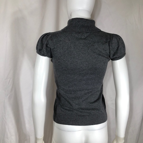 Divided by H&M Cup Sleeve Fitted Turtle Neck Sweater - Picture 3 of 7